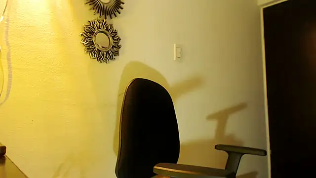 dalilasquirt1 online show from July 2026 01:03:01 PM