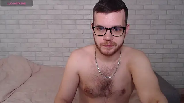 Snapshot of Alexxx_horny chatting on June 2026 04:39:02 AM Alexxx horny online show from June 2026 04:39:02 AM