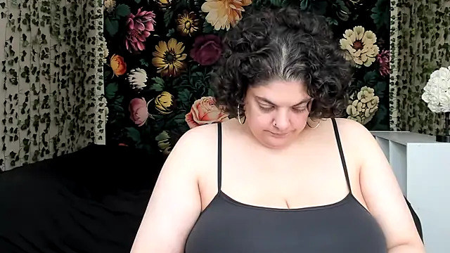 Snapshot of Exotic-Melons chatting on April 2026 07:03:01 PM Exotic-Melons online show from April 2026 07:03:01 PM