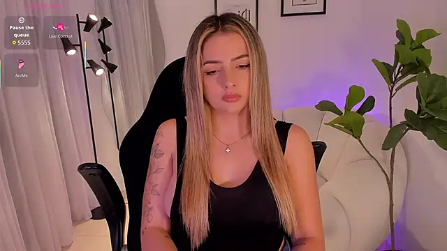 AmyWood online show from January 2026 05:27:02 PM