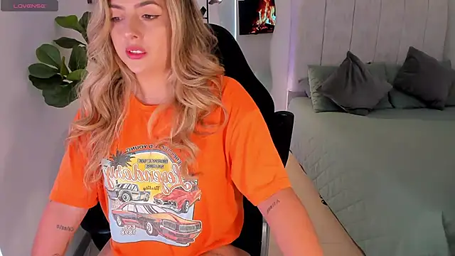 AmyWood online show from February 2026 06:39:02 PM