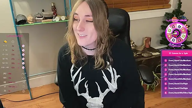 Snapshot of luluvaladon chatting on January 2025 01:56:02 AM luluvaladon online show from January 2025 01:56:02 AM