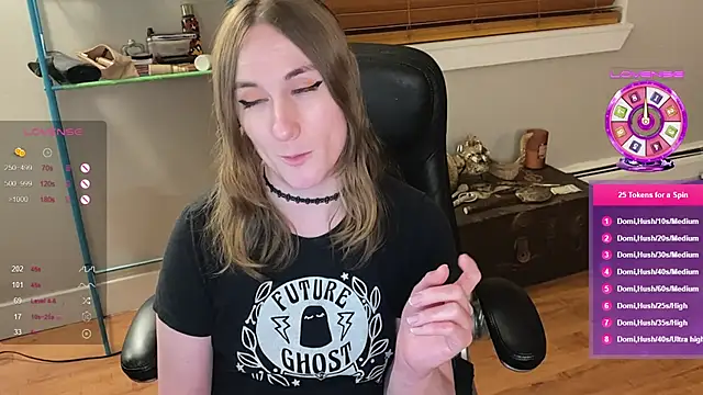 Snapshot of luluvaladon chatting on February 2025 04:53:01 AM luluvaladon online show from February 2025 04:53:01 AM