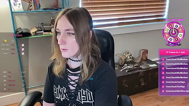 Snapshot of luluvaladon chatting on February 2025 07:10:02 PM luluvaladon online show from February 2025 07:10:02 PM