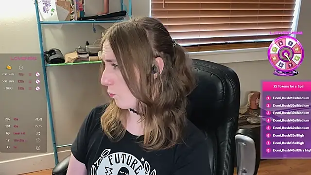 Snapshot of luluvaladon chatting on February 2025 11:56:02 PM luluvaladon online show from February 2025 11:56:02 PM