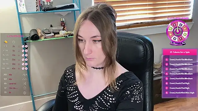 Snapshot of luluvaladon chatting on March 2025 10:45:02 PM luluvaladon online show from March 2025 10:45:02 PM