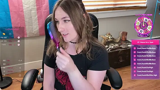 Snapshot of luluvaladon chatting on March 2025 11:39:02 PM luluvaladon online show from March 2025 11:39:02 PM