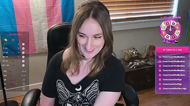 Snapshot of luluvaladon chatting on March 2025 09:21:02 PM luluvaladon online show from March 2025 09:21:02 PM