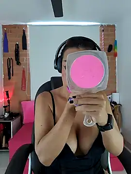 Snapshot of YOURSDEBORA chatting on February 2025 08:55:01 PM YOURSDEBORA online show from February 2025 08:55:01 PM