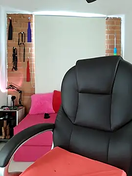 Snapshot of YOURSDEBORA chatting on March 2025 07:17:01 PM YOURSDEBORA online show from March 2025 07:17:01 PM