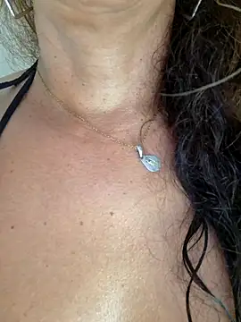 Snapshot of YOURSDEBORA chatting on November 2025 07:45:02 PM YOURSDEBORA online show from November 2025 07:45:02 PM