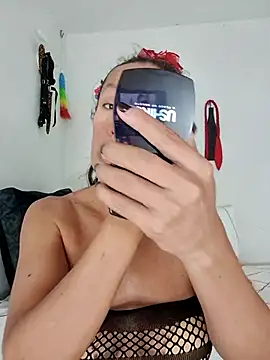 Snapshot of YOURSDEBORA chatting on March 2026 06:33:01 PM YOURSDEBORA online show from March 2026 06:33:01 PM