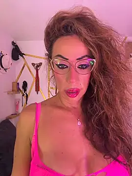 Snapshot of YOURSDEBORA chatting on July 2026 02:05:17 AM YOURSDEBORA online show from July 2026 02:05:17 AM