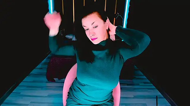 Snapshot of AnaMills chatting on January 2026 11:12:01 AM AnaMills online show from January 2026 11:12:01 AM