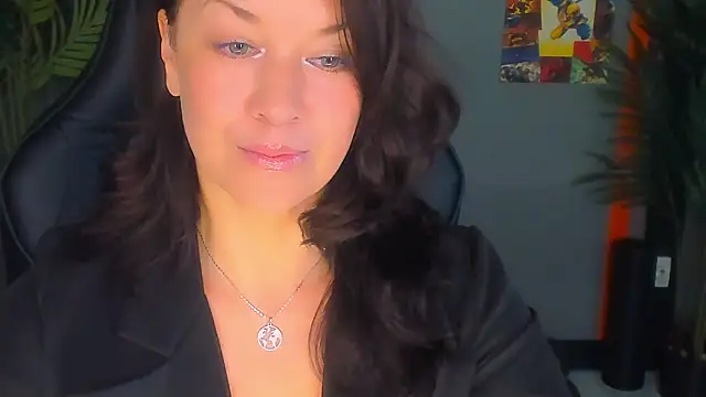 Snapshot of AnaMills chatting on March 2026 10:10:01 AM AnaMills online show from March 2026 10:10:01 AM