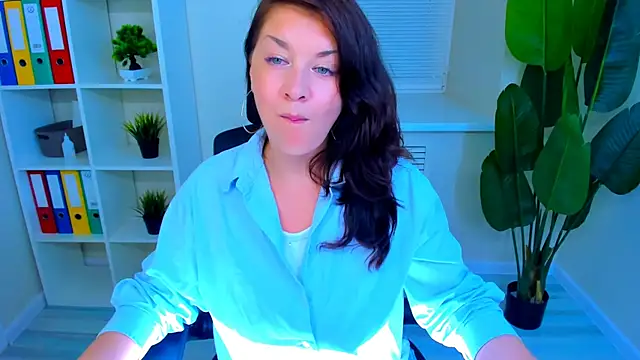 AnaMills online show from July 2026 08:38:02 PM