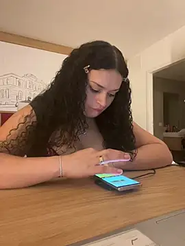 Snapshot of luanadigarda chatting on January 2025 05:02:02 PM luanadigarda online show from January 2025 05:02:02 PM