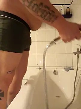 NiceHunter89 online show from February 2025 09:19:01 PM