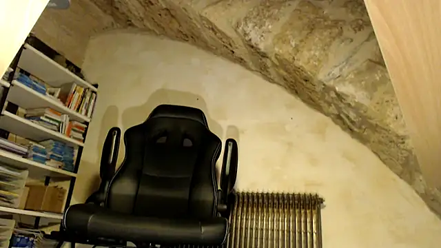 Snapshot of leon_2002 chatting on November 2025 01:45:01 PM leon 2002 online show from November 2025 01:45:01 PM