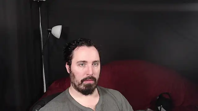 Metalstud online show from December 2024 09:08:02 PM