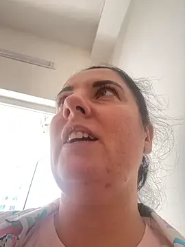 Snapshot of alisiaparril chatting on November 2025 05:17:01 AM alisiaparril online show from November 2025 05:17:01 AM