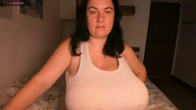 Snapshot of alisiaparril chatting on November 2025 09:31:01 AM alisiaparril online show from November 2025 09:31:01 AM