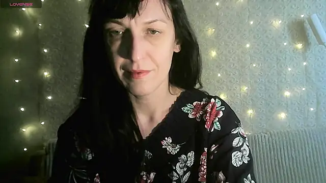 Snapshot of MarieODahliaS chatting on March 2026 06:43:02 AM MarieODahliaS online show from March 2026 06:43:02 AM