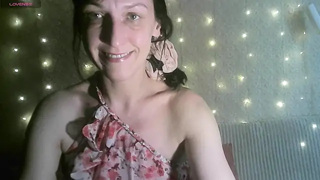 Snapshot of MarieODahliaS chatting on March 2026 01:04:02 PM MarieODahliaS online show from March 2026 01:04:02 PM