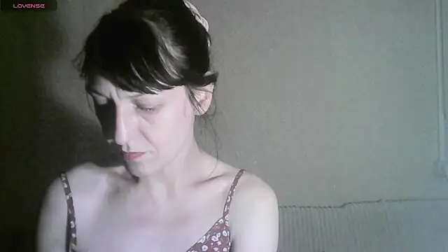 Snapshot of MarieODahliaS chatting on April 2026 02:55:01 PM MarieODahliaS online show from April 2026 02:55:01 PM