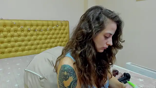 AlmaFancy online show from February 2025 08:50:02 AM