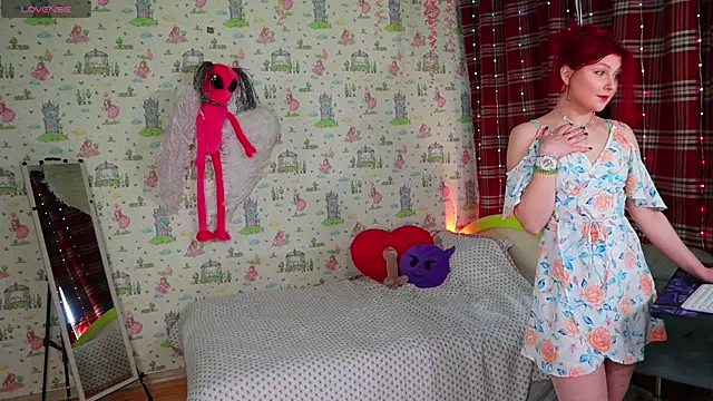 Snapshot of SmokyRose chatting on April 2026 09:02:01 AM SmokyRose online show from April 2026 09:02:01 AM