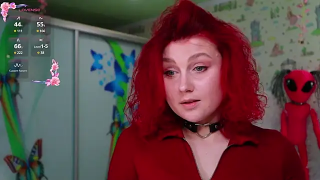 Snapshot of SmokyRose chatting on April 2026 09:35:02 AM SmokyRose online show from April 2026 09:35:02 AM