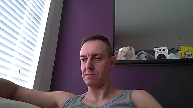 Snapshot of ploki2180 chatting on March 2025 11:27:02 AM ploki2180 online show from March 2025 11:27:02 AM