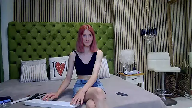 SiennaShapiro online show from July 2026 09:13:01 AM