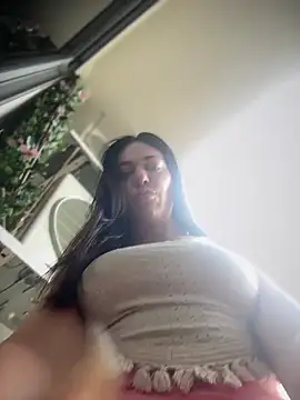 LilliThelo online show from October 2025 12:24:01 AM