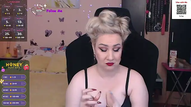 MissLexyGold online show from January 2025 02:04:01 PM