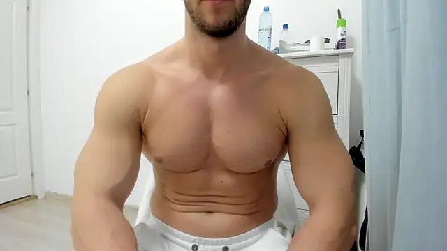 woolfiie online show from February 2025 08:14:02 PM