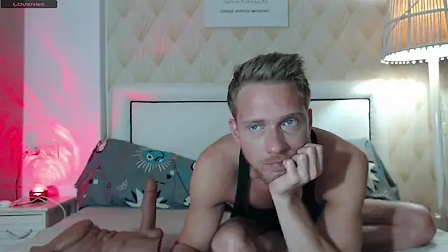 JessicaSteve online show from November 2025 03:55:01 PM