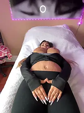 LittleMissEeve online show from February 2025 06:21:02 PM