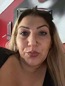 LittleMissEeve online show from January 2026 01:10:02 AM