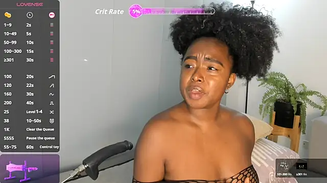 Snapshot of TanishaEvans chatting on September 2025 05:18:01 AM TanishaEvans online show from September 2025 05:18:01 AM