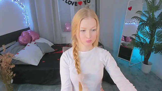 Laly Peach online show from February 2025 04:15:02 PM