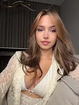 Snapshot of stefannichka chatting on April 2026 08:40:01 PM stefannichka online show from April 2026 08:40:01 PM