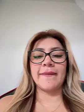 Snapshot of DIANITA_1988 chatting on January 2025 05:05:01 PM DIANITA 1988 online show from January 2025 05:05:01 PM