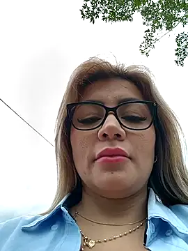Snapshot of DIANITA_1988 chatting on February 2025 02:02:01 PM DIANITA 1988 online show from February 2025 02:02:01 PM