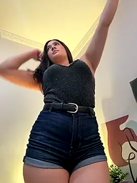 Nina lovi online show from September 2025 12:01:02 AM