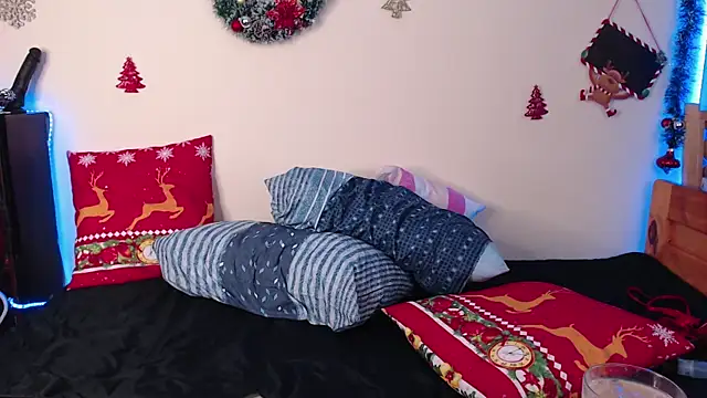 Annie p online show from December 2024 04:27:02 AM