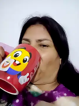 Snapshot of salomexlove_20 chatting on January 2025 03:32:02 AM salomexlove 20 online show from January 2025 03:32:02 AM