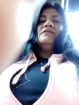 Snapshot of salomexlove_20 chatting on January 2025 11:51:02 AM salomexlove 20 online show from January 2025 11:51:02 AM