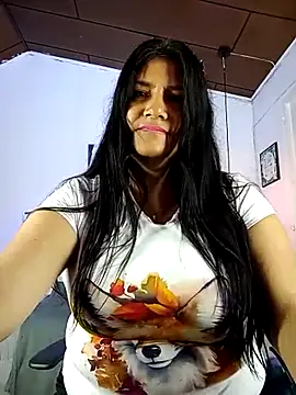 Snapshot of salomexlove_20 chatting on March 2025 12:44:02 PM salomexlove 20 online show from March 2025 12:44:02 PM